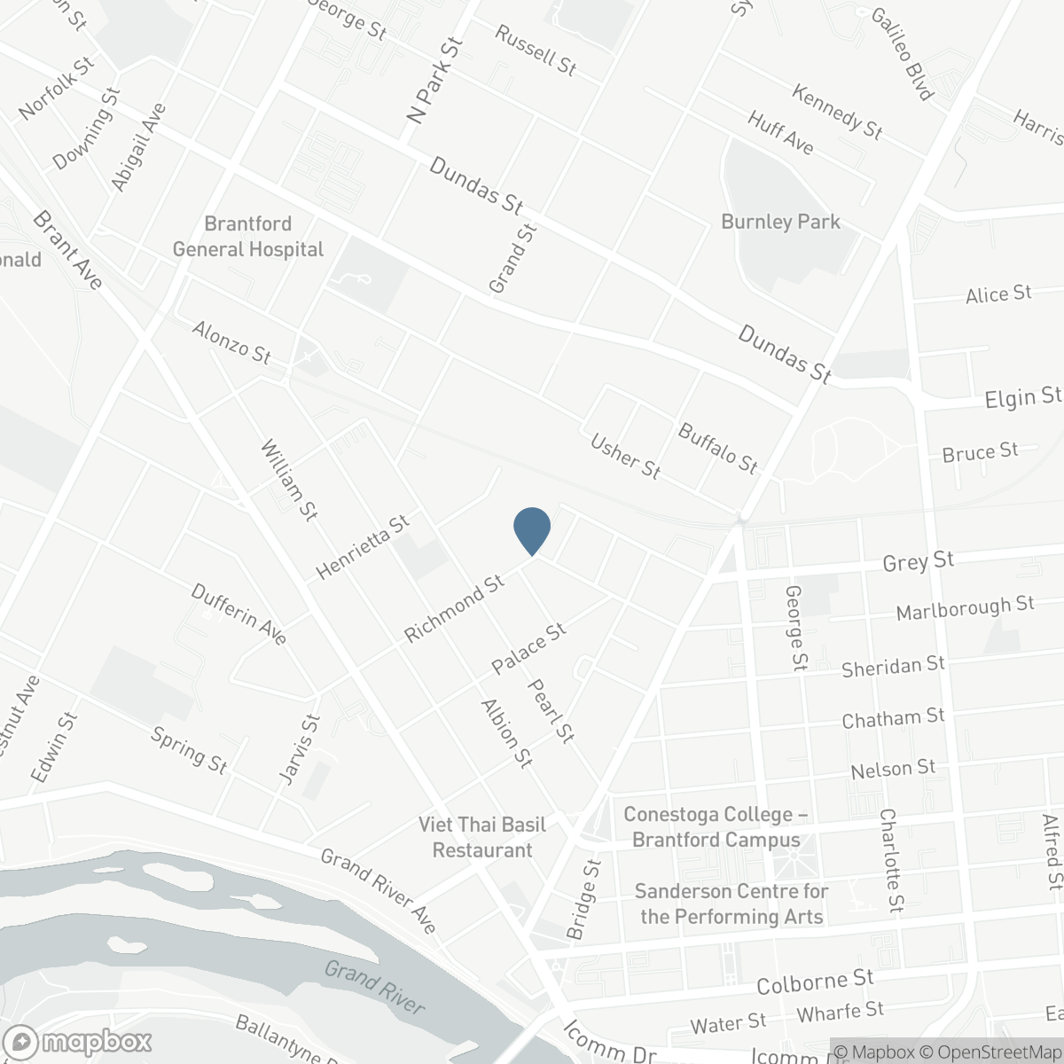 7 HALLS AVENUE, Brantford, Ontario N3T 3X2